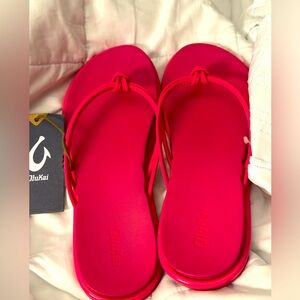 NWT Olukai Sandals Women Size 11 Pink Plumeria